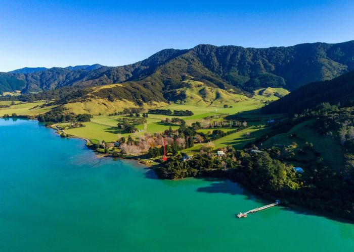  at 5732 Kenepuru Road, Picton