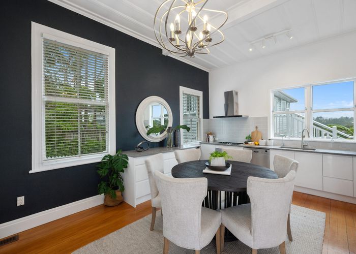 For sale 30 Maritime Terrace, Birkenhead, North Shore City, Auckland