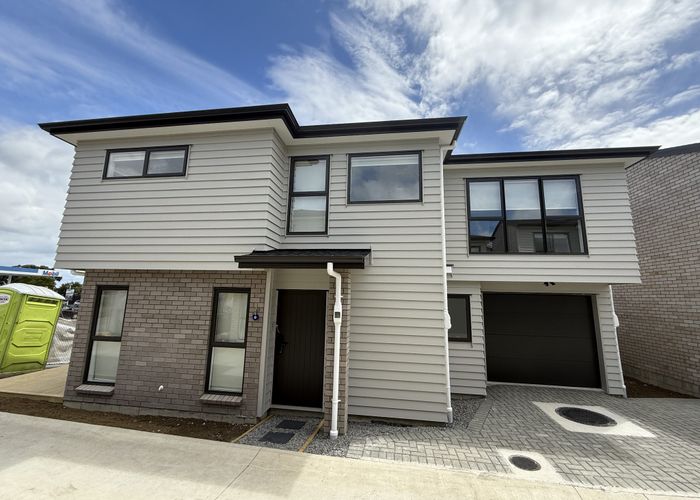  at 4 Tiverton Road, Avondale, Auckland