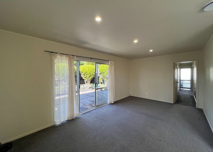  at 1/12 Benchmark Drive, Massey, Waitakere City, Auckland