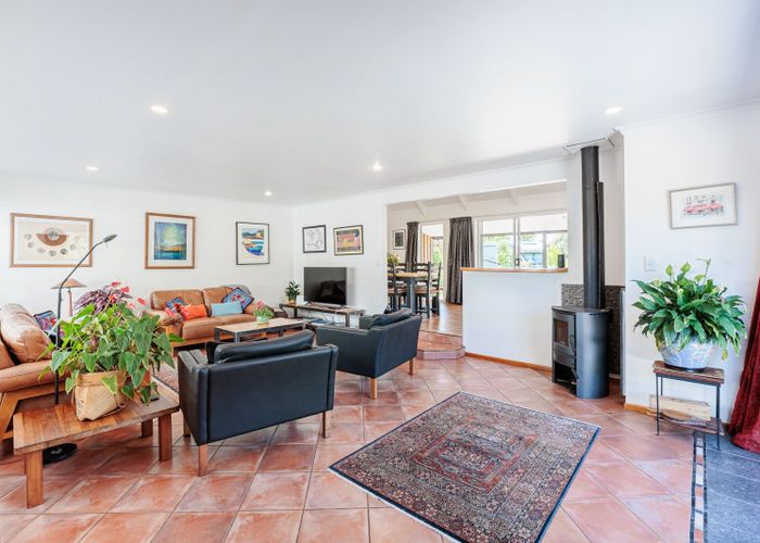  at 37 Cedar Road, Te Awanga, Hastings, Hawke's Bay