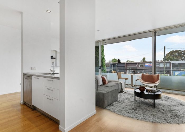  at 2/24 Westmoreland Street West, Grey Lynn, Auckland City, Auckland