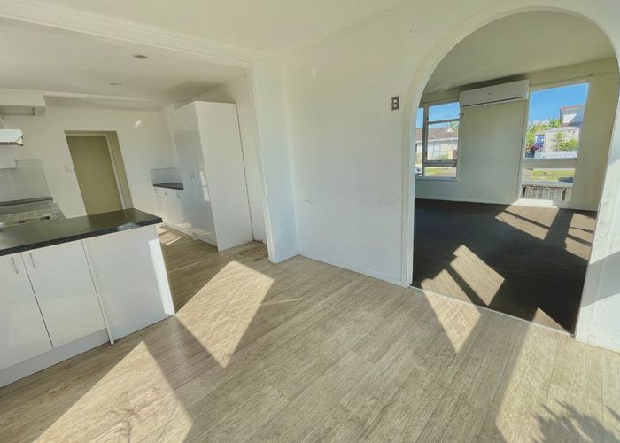  at 13 Chelburn Crescent, Mangere, Manukau City, Auckland