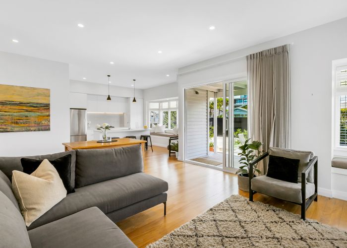  at 21 Moa Road, Point Chevalier, Auckland