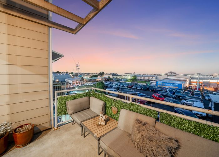  at 4B/51 Princes Street, Onehunga, Auckland