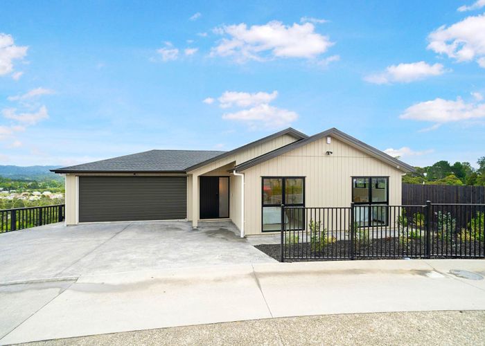  at 15 Mara Way, Sunnyvale, Waitakere City, Auckland