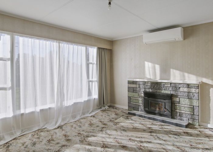  at 23 Gorton Street, Bulls