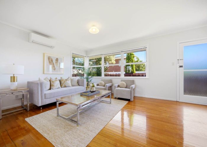  at 18 Alma Road, Milford, North Shore City, Auckland