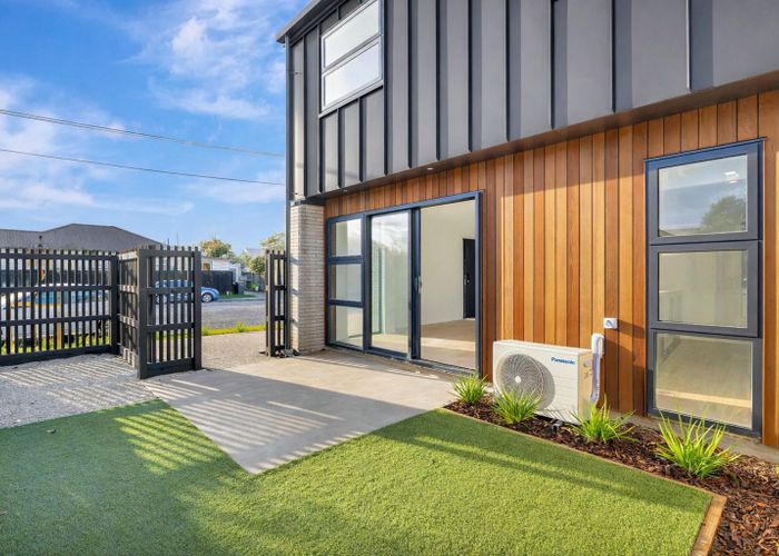  at 2/9 Spring Grove Street , Spreydon, Christchurch City, Canterbury