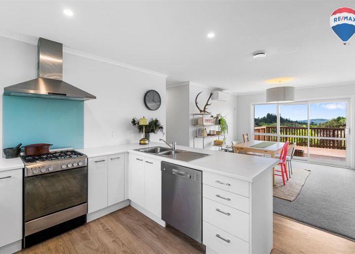  at 111 Avro Road, Blue Mountains, Upper Hutt