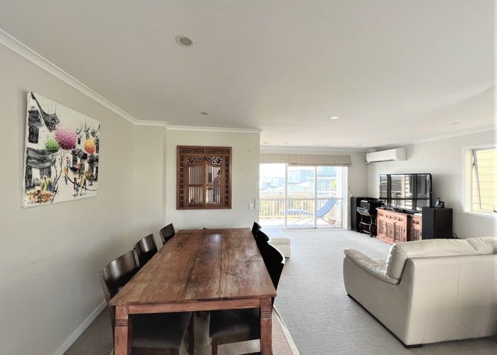  at 98 Arrowsmith Drive, Flat Bush, Manukau City, Auckland