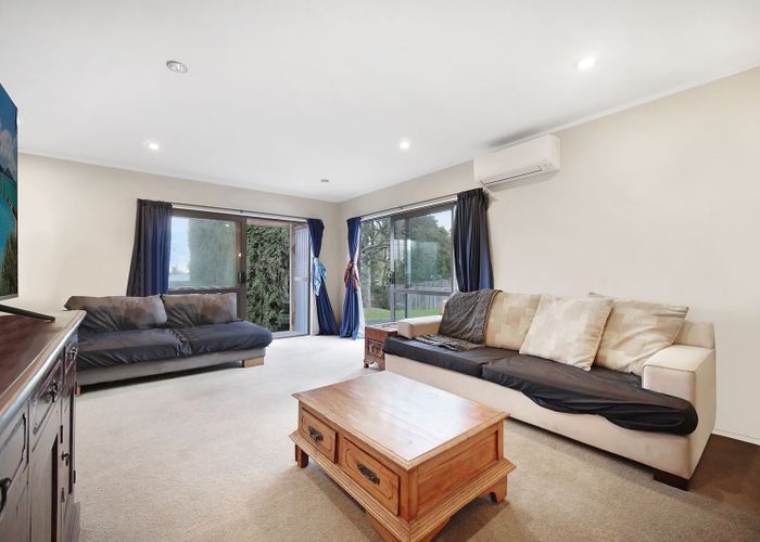  at 164 Hutchinson Ave, New Lynn, Waitakere City, Auckland