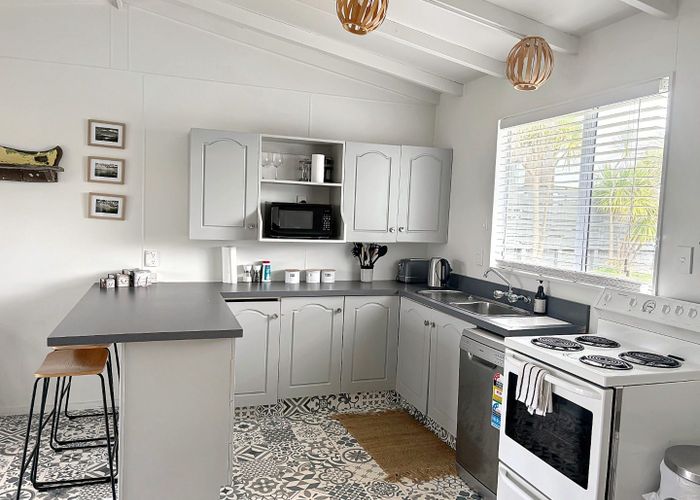  at 4 Dawick Street, Foxton Beach, Horowhenua, Manawatu / Whanganui