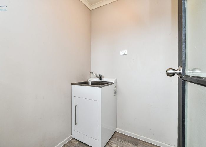  at 15 Racecourse Road, Waiuku, Waiuku