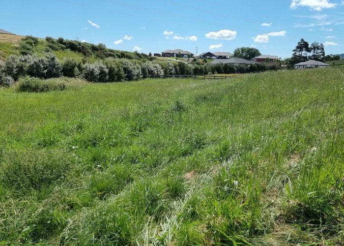  at 14 Mclachlan Way, Pokeno