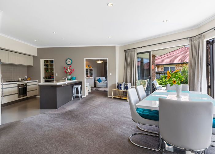 at 4 Saratoga Court, Papamoa Beach, Papamoa