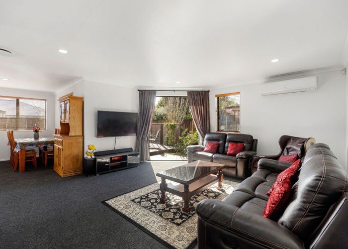  at 1042A Heaphy Terrace, Fairfield, Hamilton