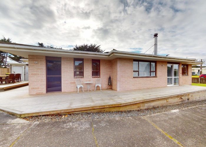  at 135 Rua Avenue, Waitarere Beach, Horowhenua, Manawatu / Whanganui