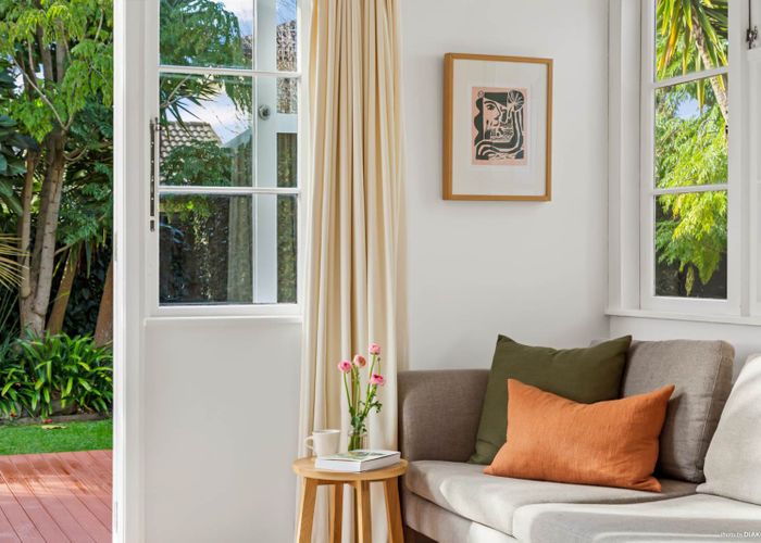  at 9 Beatrix Street, Avondale, Auckland