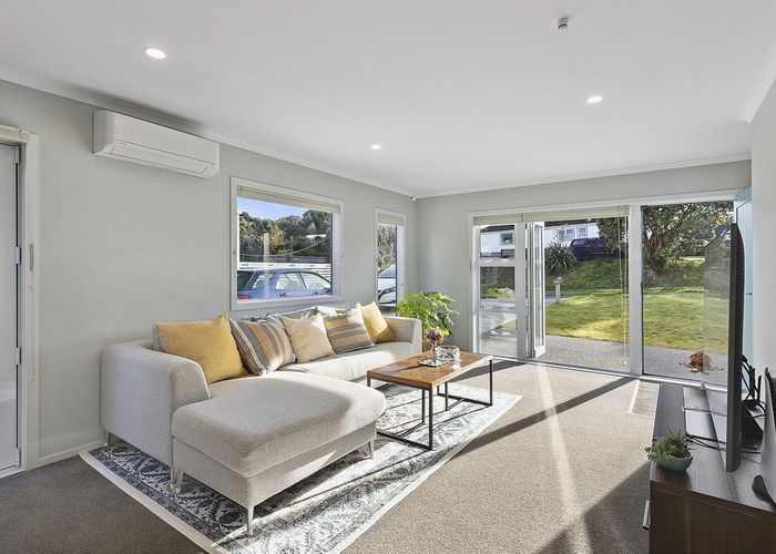  at 2/1 Murphy Place, Titahi Bay, Porirua, Wellington