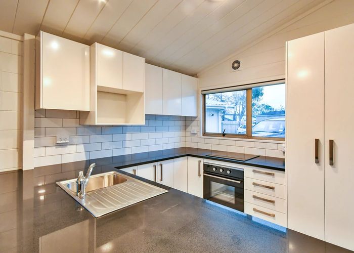  at 18 Gibbons Road, Weymouth, Auckland