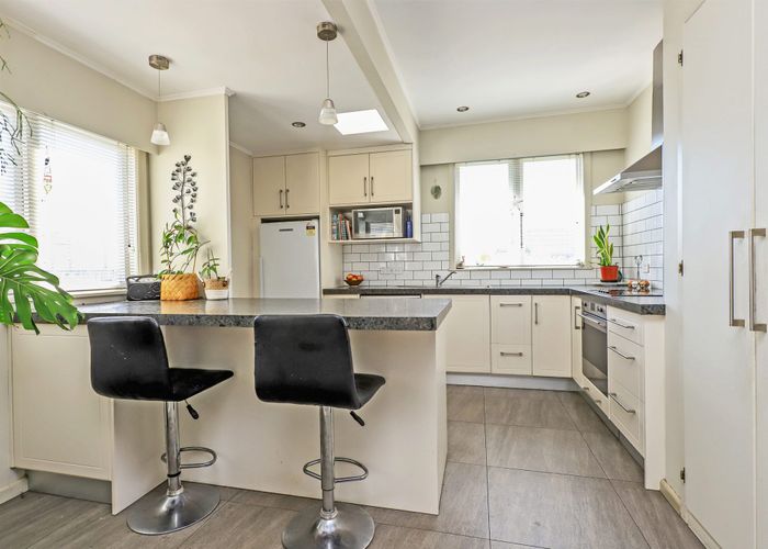  at 1014 Miro Street, Mahora, Hastings