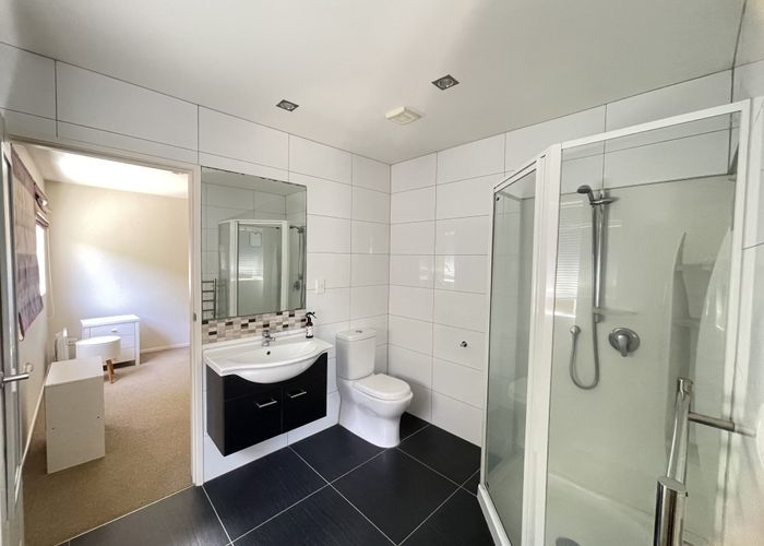  at 24 Skye Road, East Tamaki Heights, Manukau City, Auckland