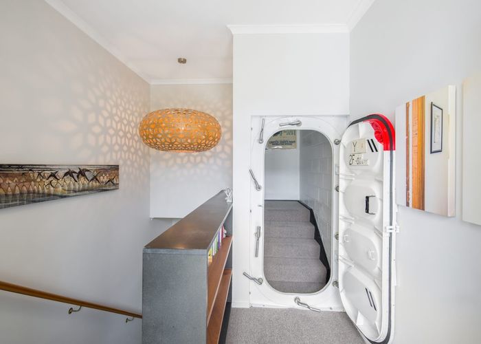  at 25 View Road, Houghton Bay, Wellington