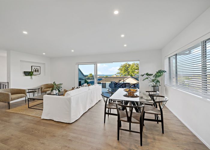  at 2/5 Brown Street, Hauraki, Auckland