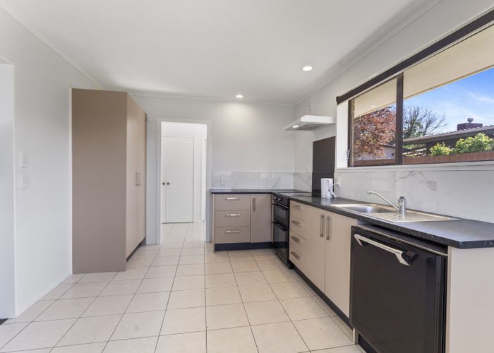  at 87 Norfolk Crescent, Otaki Beach, Otaki