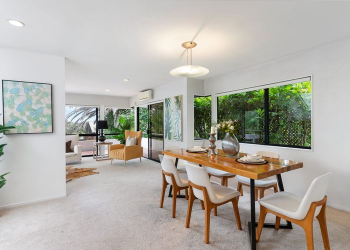  at 15 Perendale Close, Somerville, Manukau City, Auckland