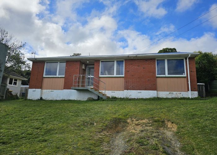  at 3 Aberfeldy Street, Cannons Creek, Porirua, Wellington