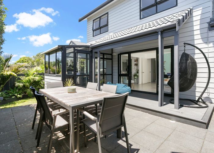  at 2/7 Walmsley Road, St Heliers, Auckland