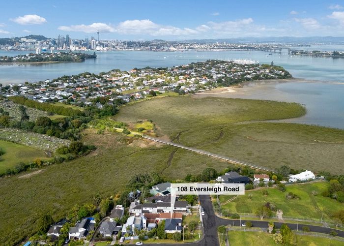  at 108 Eversleigh Road, Belmont, North Shore City, Auckland
