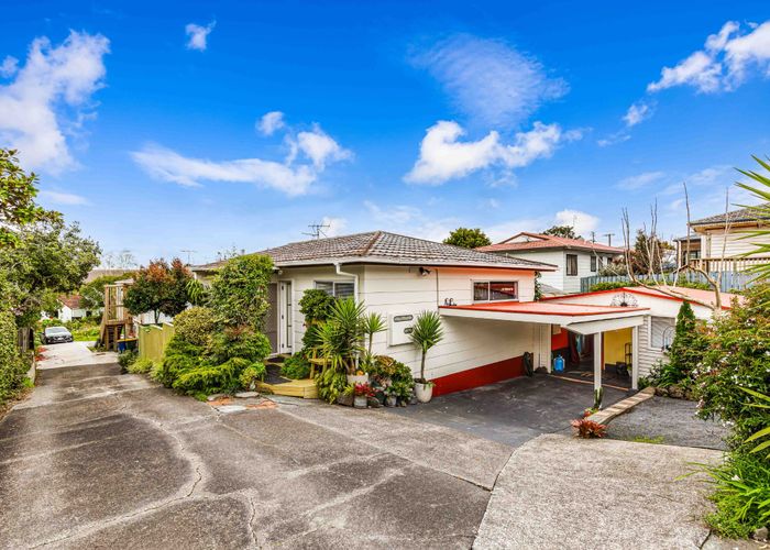  at 1/3A Kirrie Avenue, Te Atatu South, Auckland