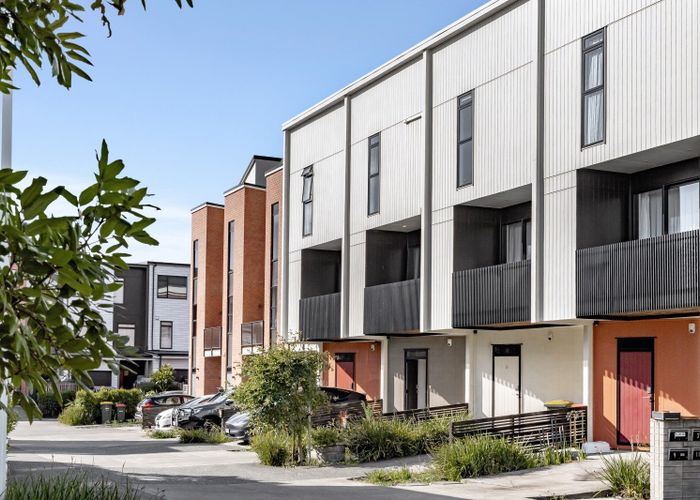  at 5 William Stratton Lane, Hobsonville, Waitakere City, Auckland