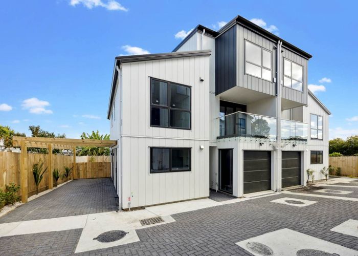  at Lot 5/4 Waitaki Street, Henderson, Waitakere City, Auckland