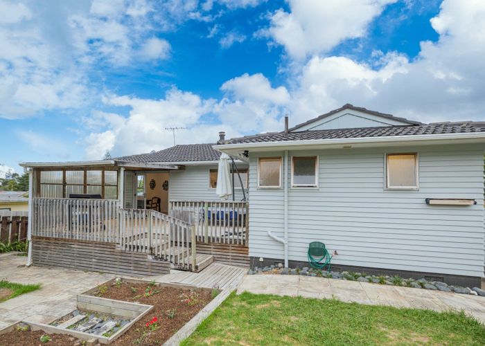  at 112 Colwill Road, Massey, Auckland