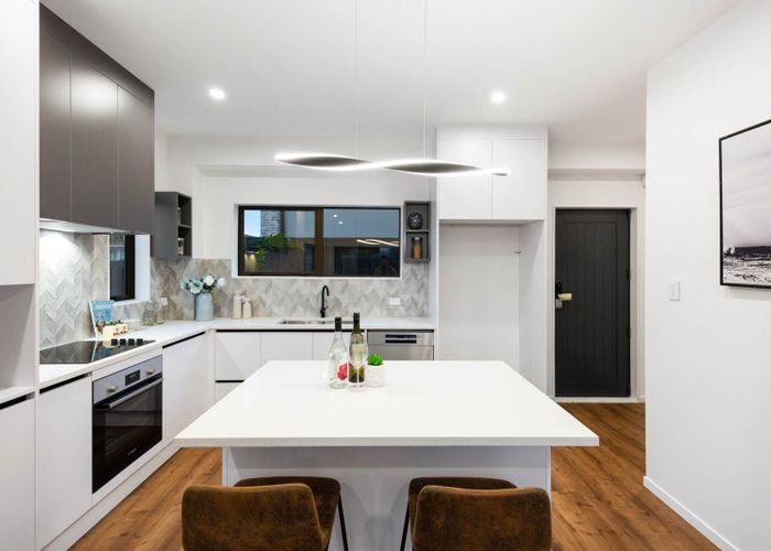  at 5/81 Vodanovich Road, Te Atatu South, Waitakere City, Auckland