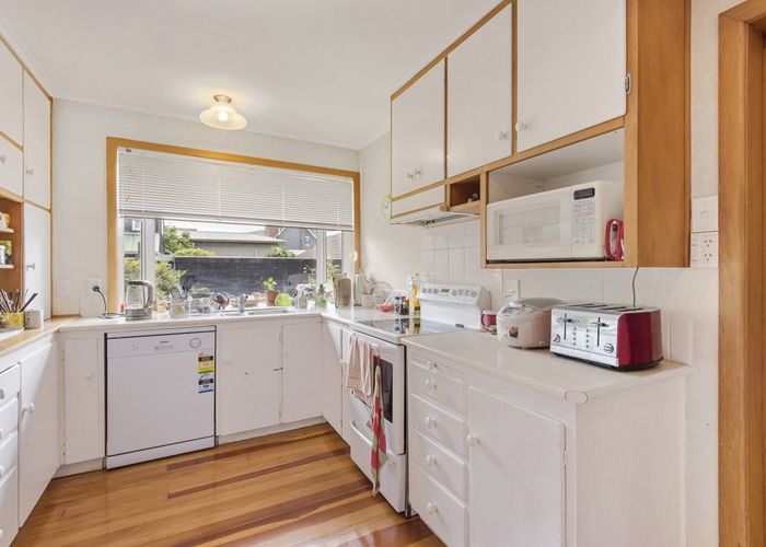  at 10 Rostrevor Avenue, Epsom, Auckland City, Auckland