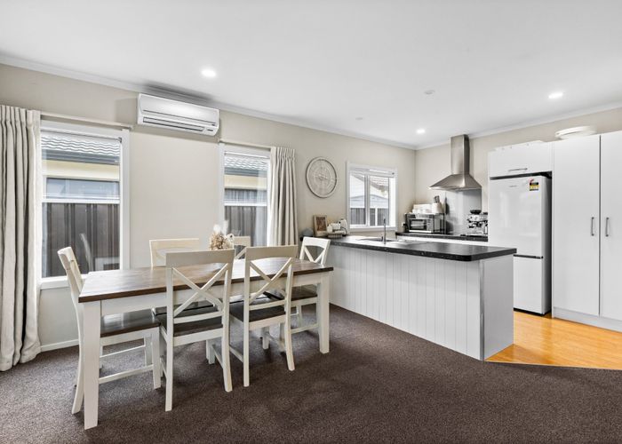  at 2 Warwick Crescent, Taradale, Napier, Hawke's Bay
