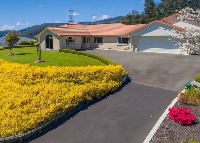  at 85 Emerald Hill Drive, Birchville, Upper Hutt, Wellington