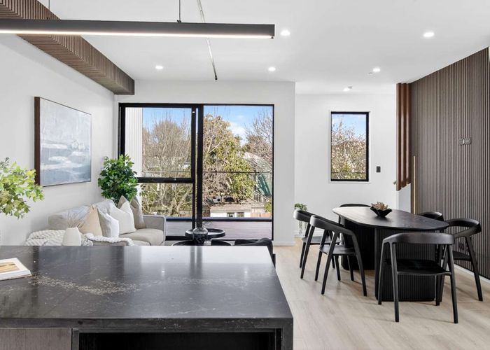  at 2/69 Green Lane East, Remuera, Auckland City, Auckland