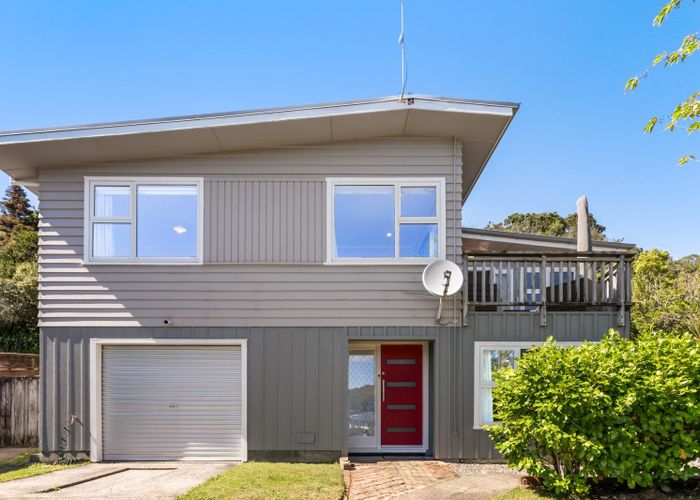  at 16 Spicer Place, Tawa, Wellington, Wellington