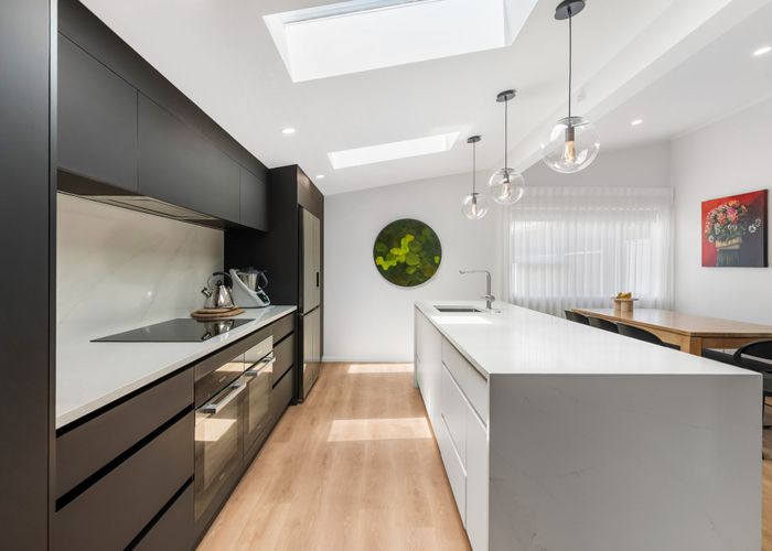  at 25 Barron Drive, Green Bay, Waitakere City, Auckland