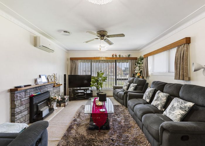  at 35 Cambridge Terrace, Papatoetoe, Auckland