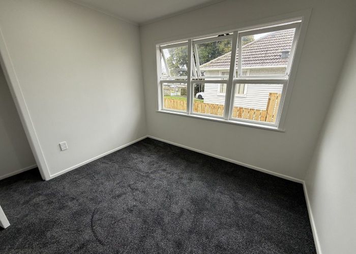  at 11 Hooks Road, Manurewa, Manukau City, Auckland
