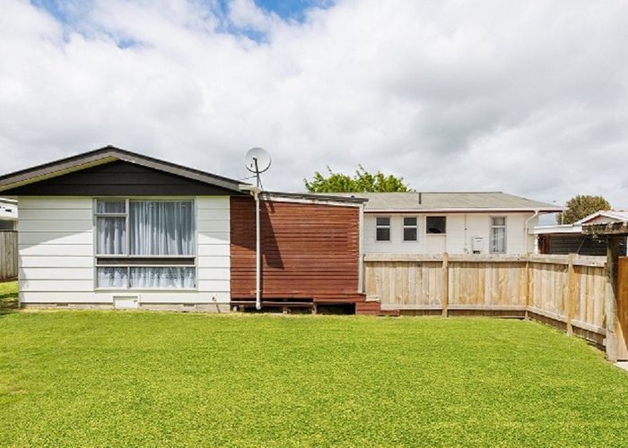  at 9 Waihi Place, Westbrook, Palmerston North