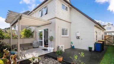  at 3 Hatfield Place, Albany Heights, Auckland