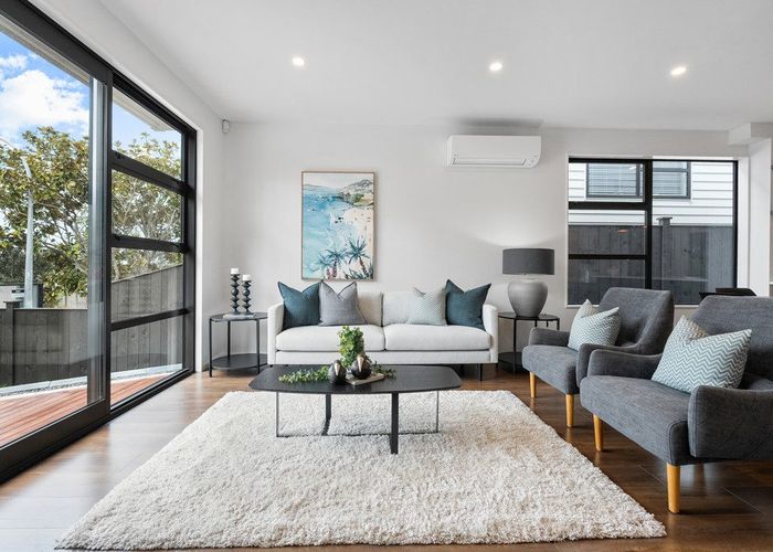  at 10C Egret Court, Unsworth Heights, North Shore City, Auckland
